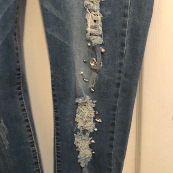 Blue Topic - Picture 3 of 7